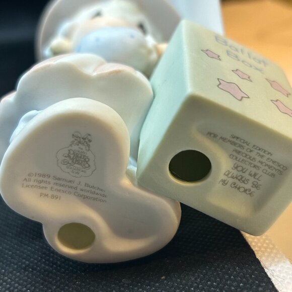 Precious Moments 1989 Members Only "You Will Always Be My Choice" figurine - Picture 4 of 4